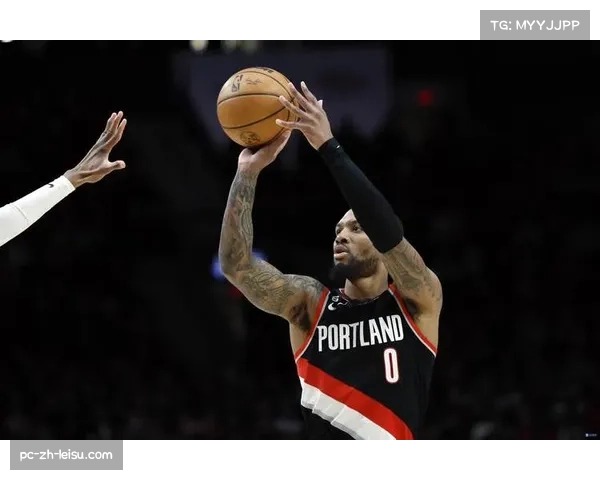 特伦特11分2助攻表现中规中矩 雄鹿替补火力不稳